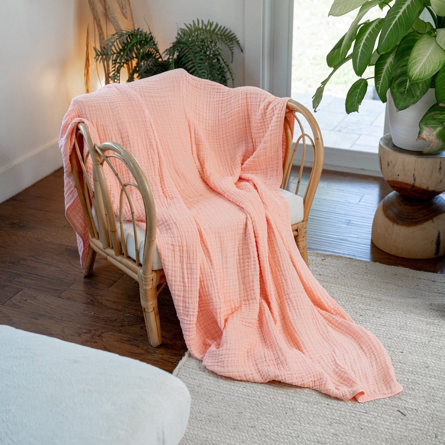 Adult Muslin Blanket in Lace Pink
