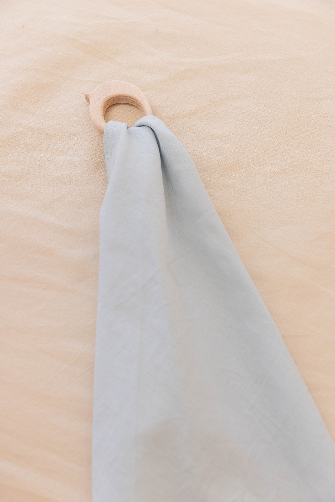 Dove - Linen + Maple Ring Teether