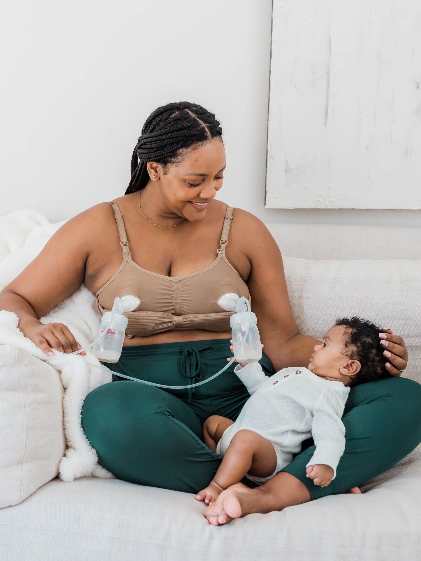 Sublime® Hands-Free Pumping & Nursing Bra | Latte