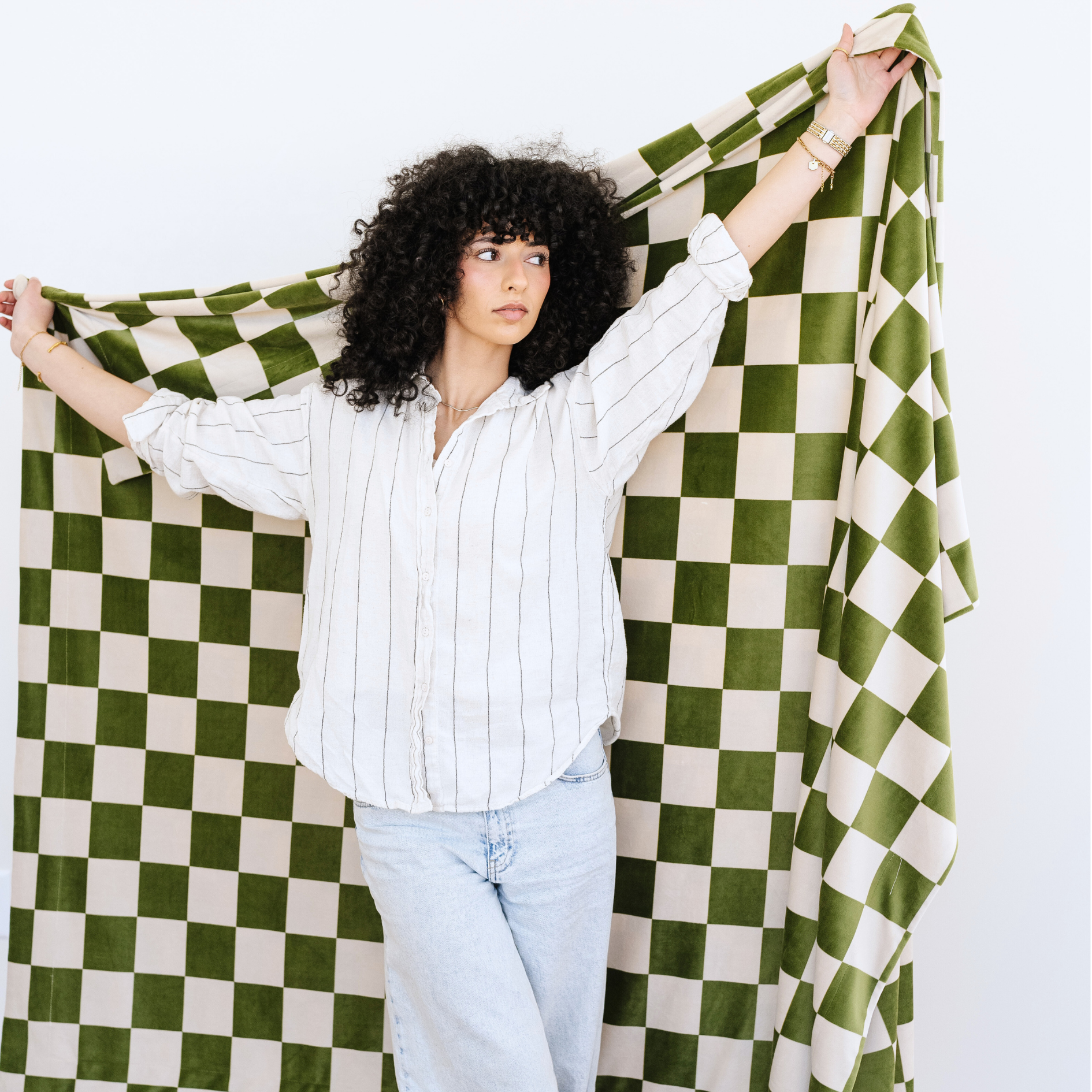MINKY STRETCH XL THROW BLANKETS | Saranoni - additional view