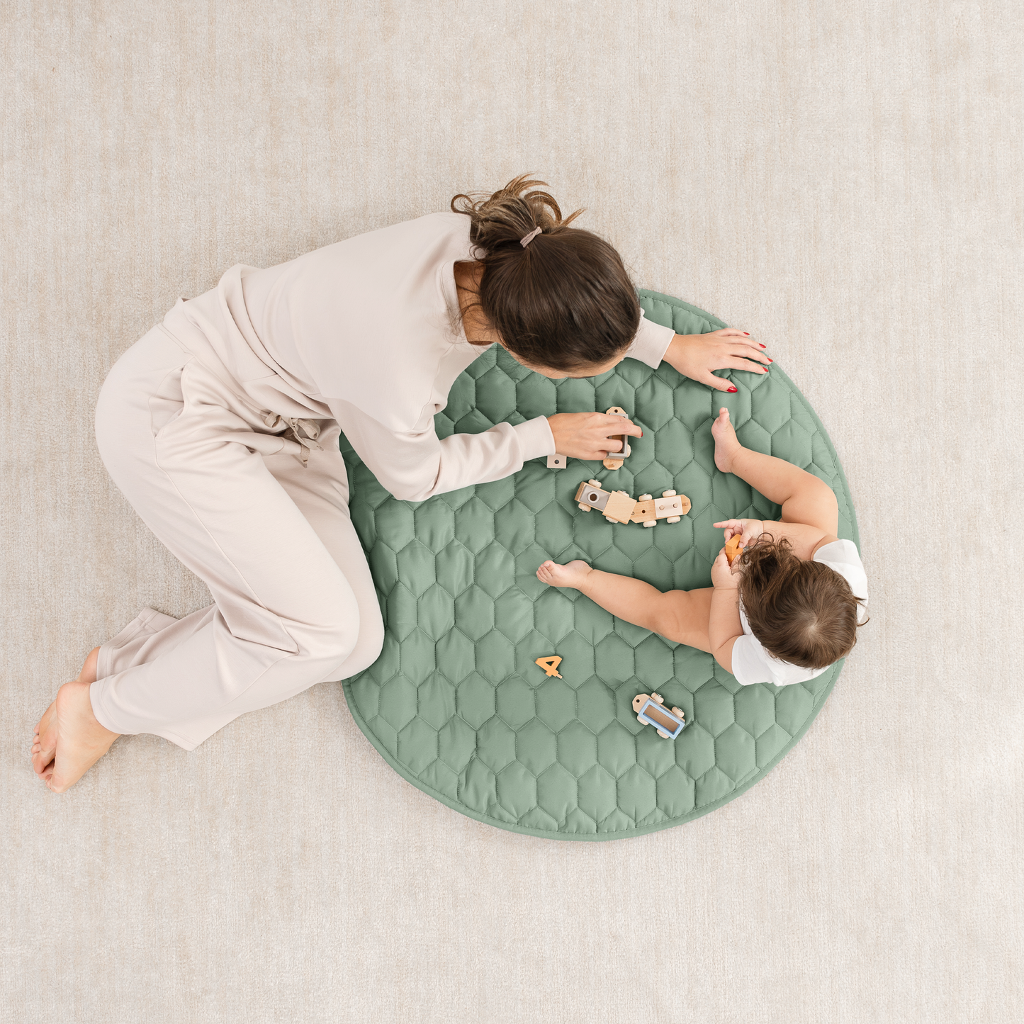 Play Mat with Non-Slip Bottom - Fern