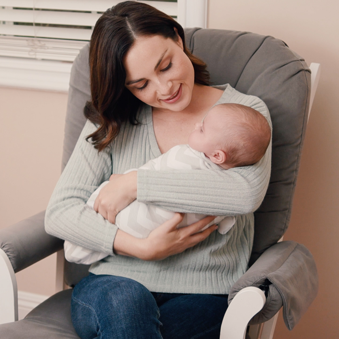 Easy Swaddle Blankets - Gray Chevron, Pack of 1 | Comfy Cubs - additional view