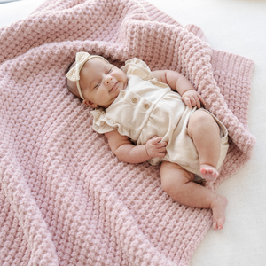 WAFFLE KNIT RECEIVING BLANKETS | Saranoni - additional view