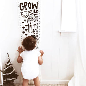 Canvas Growth Chart - Safari | Wee Gallery - additional view
