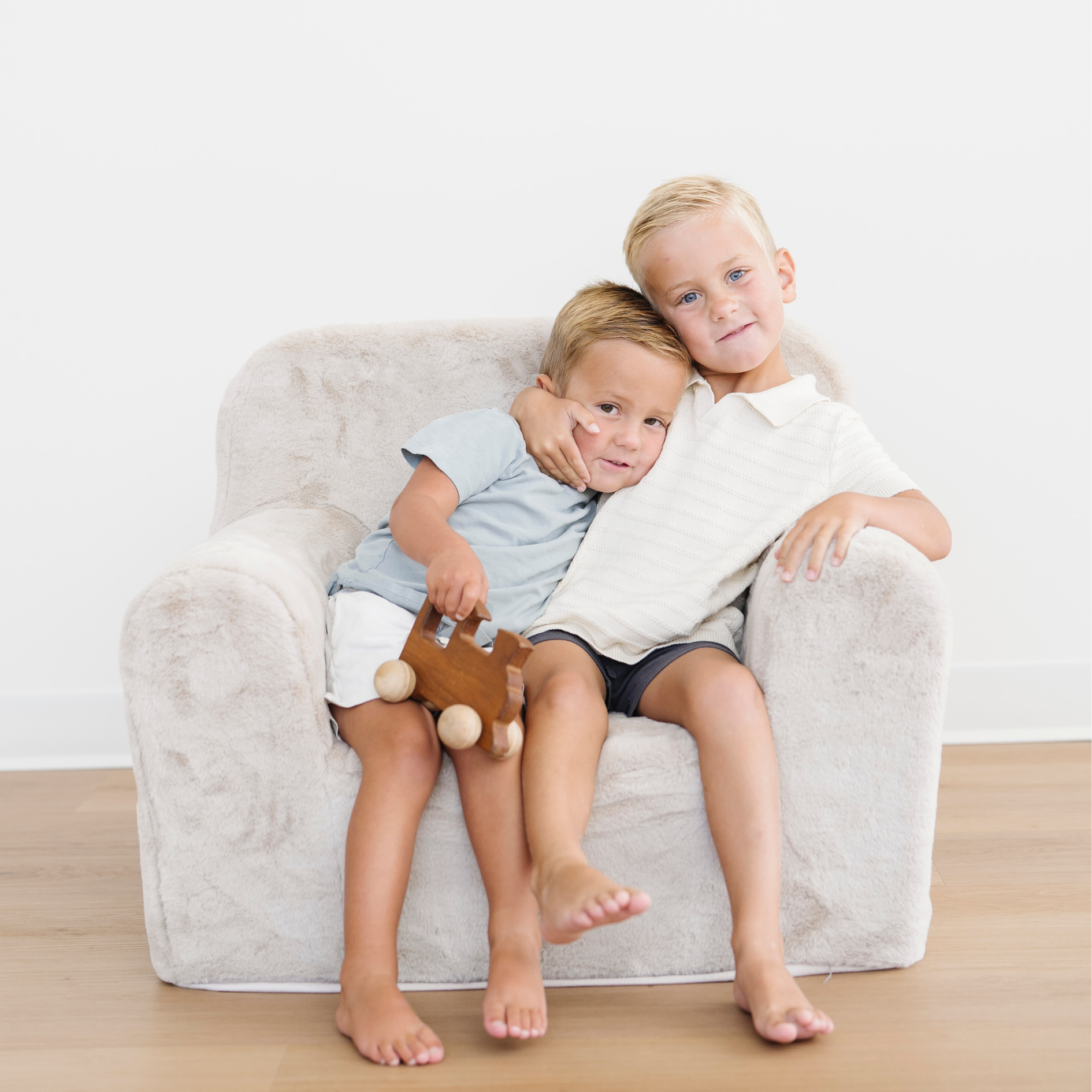 SNUGGLE UP CHAIR | Saranoni - additional view