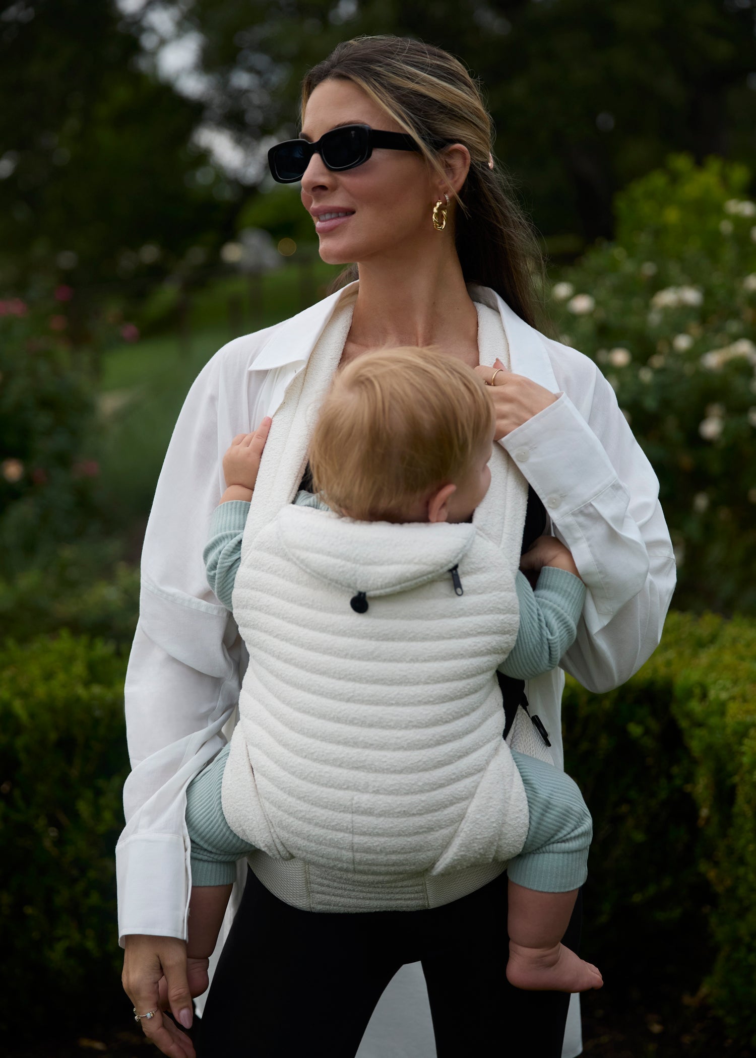 The Armadillo Baby Carrier - Cloud | BUMPSUIT - additional view