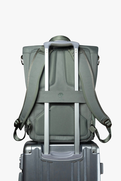 Everyday Diaper Backpack / Outdoorsy Sage