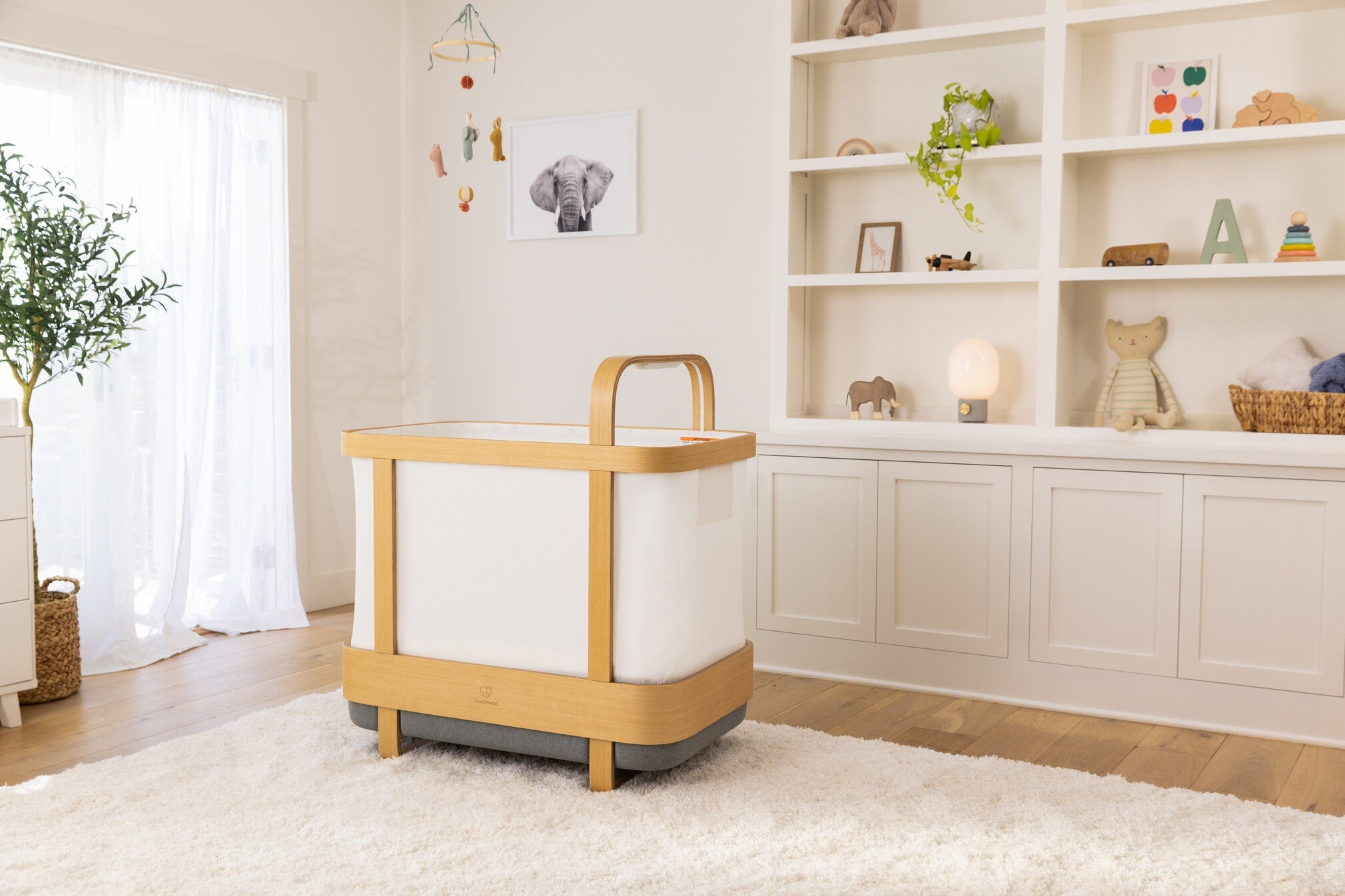 Cradlewise Smart Crib