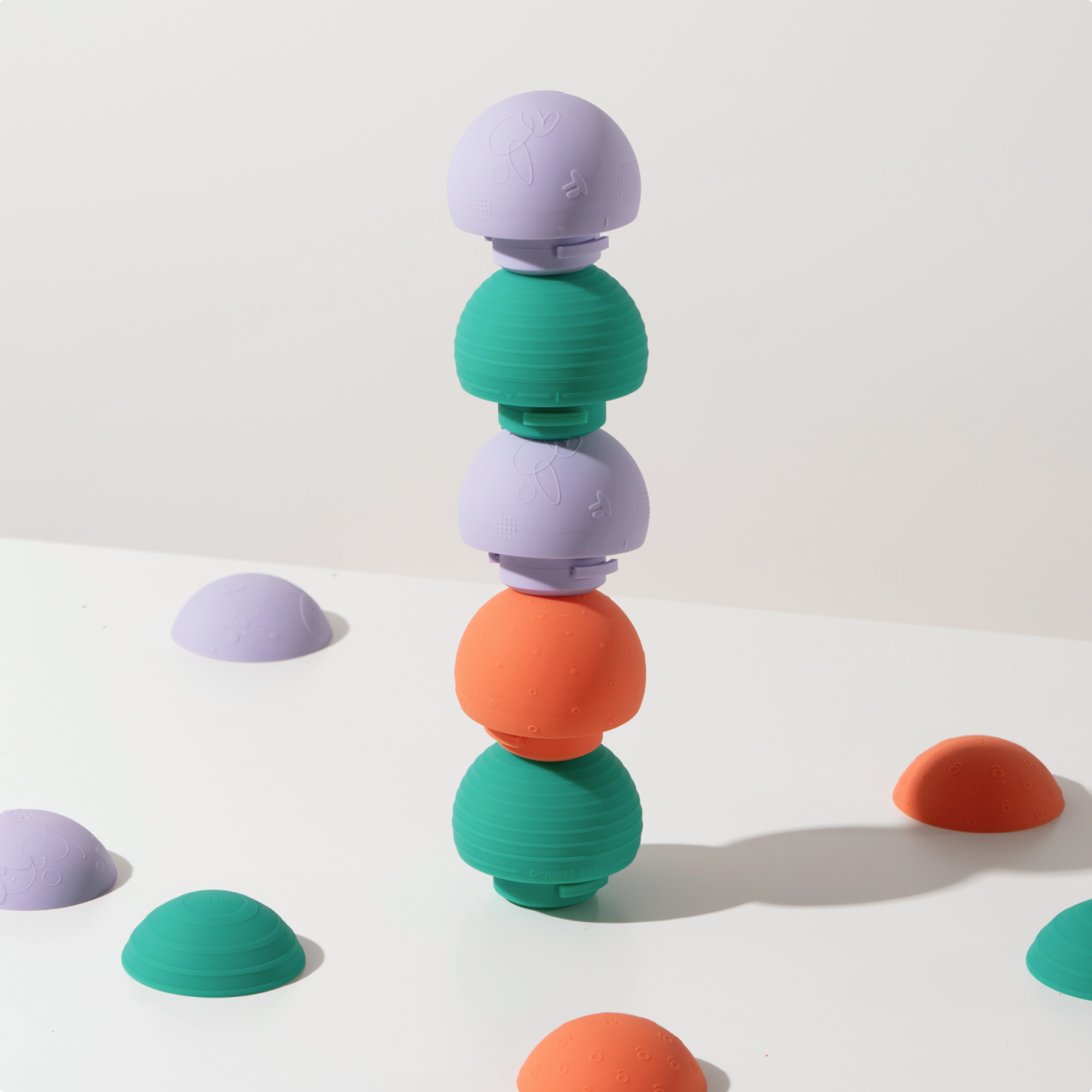Montessori-Inspired "L" Shaped Box, 3 Ball-Set | Biggest Little - additional view