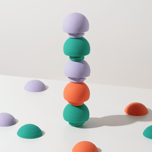 Montessori-Inspired "L" Shaped Box, 3 Ball-Set | Biggest Little - additional view