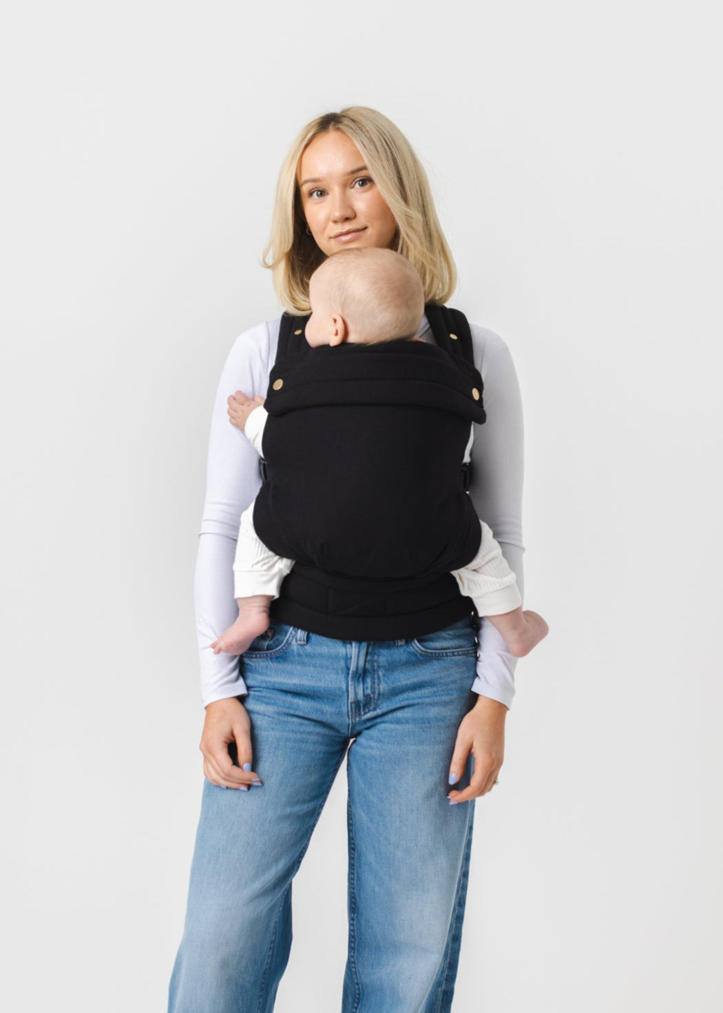 The Monarch Carrier Ebony