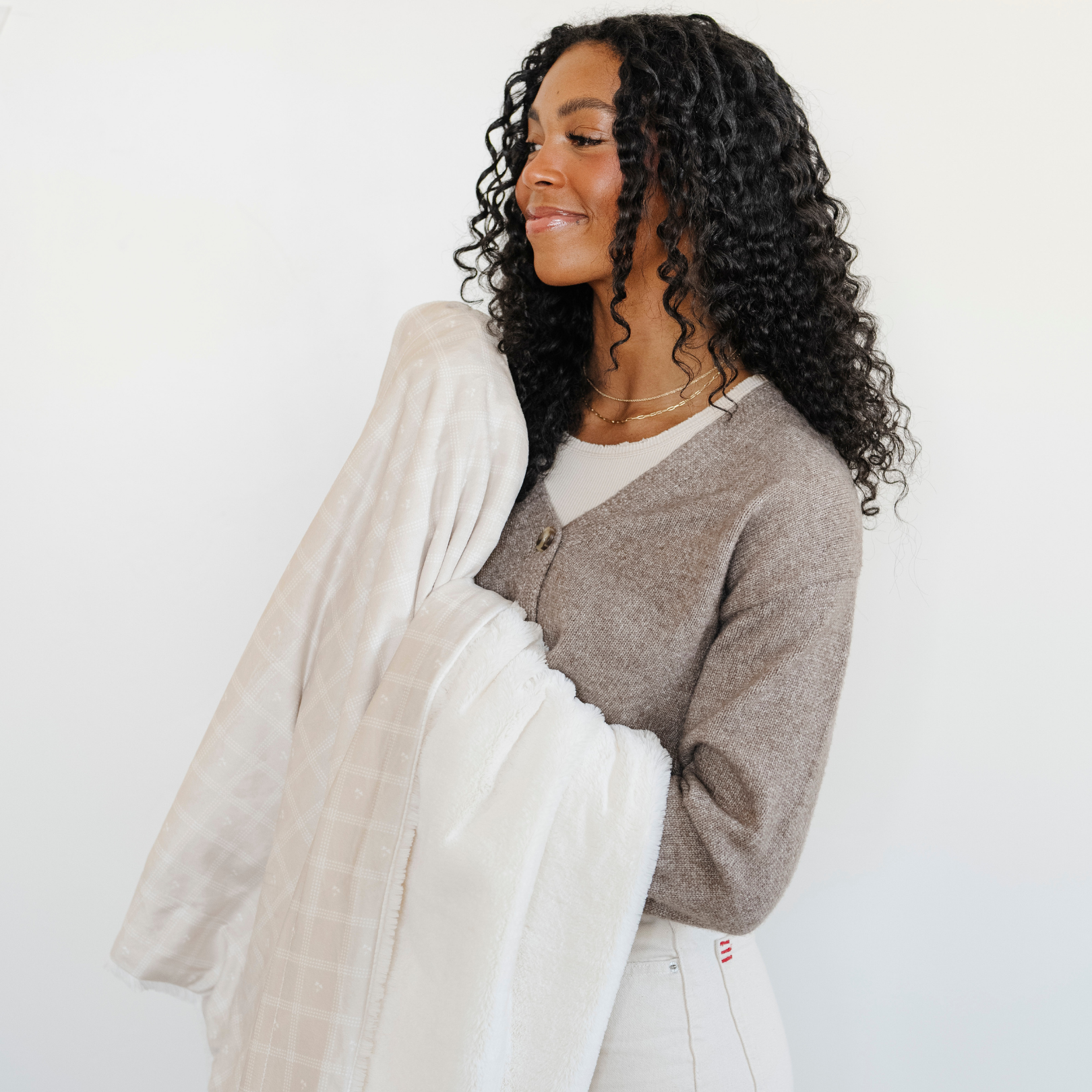 MINKY/LUSH THROW BLANKETS | Saranoni - additional view