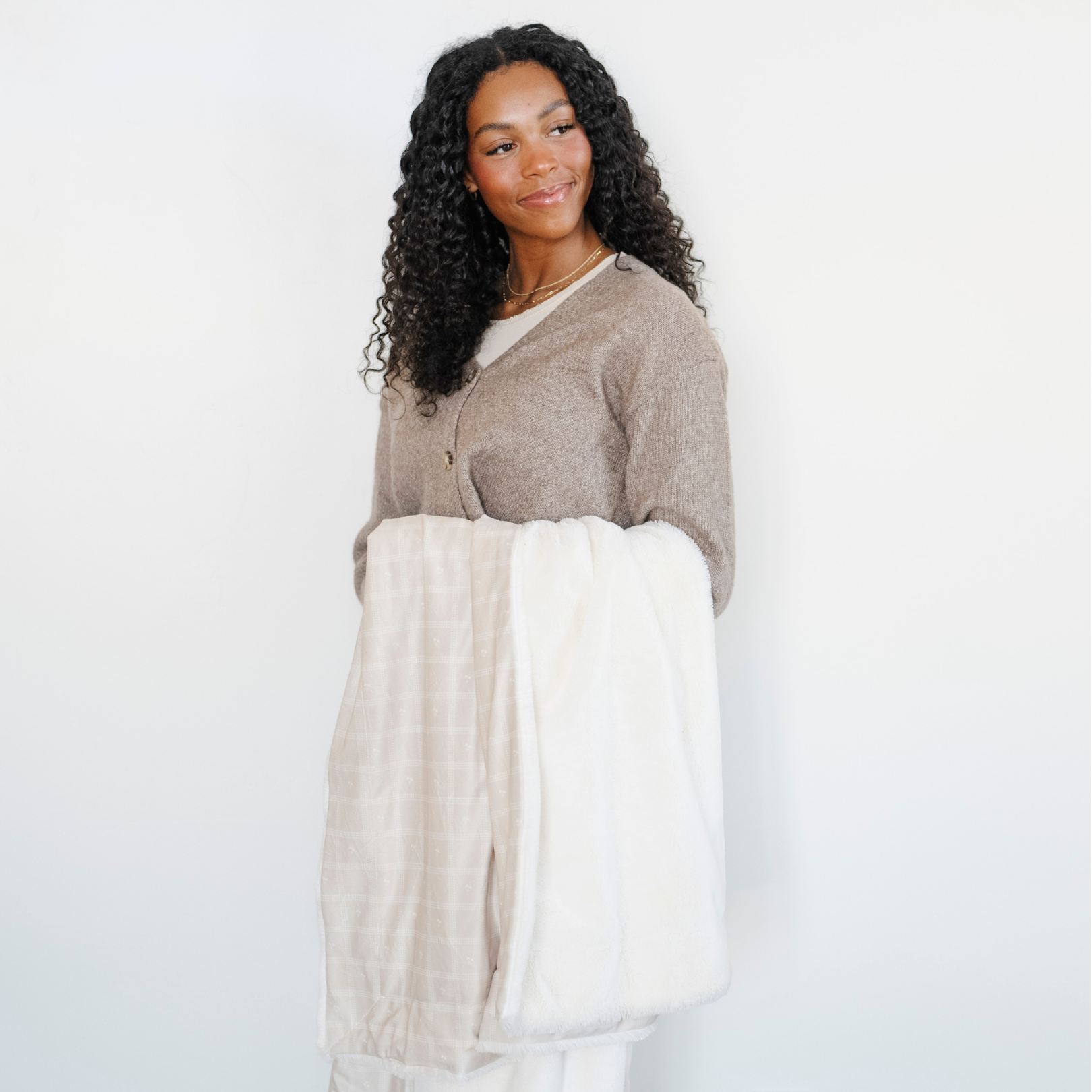 MINKY/LUSH THROW BLANKETS | Saranoni - additional view