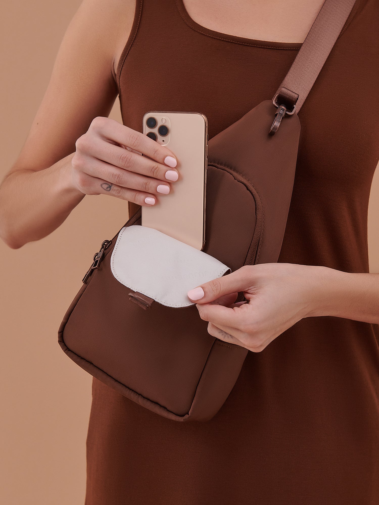Crossbody Sling - Espresso | JuJuBe - additional view