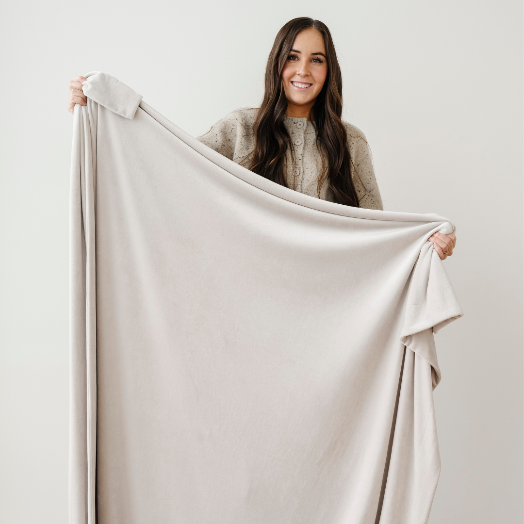 MINKY STRETCH THROW BLANKETS | Saranoni - additional view