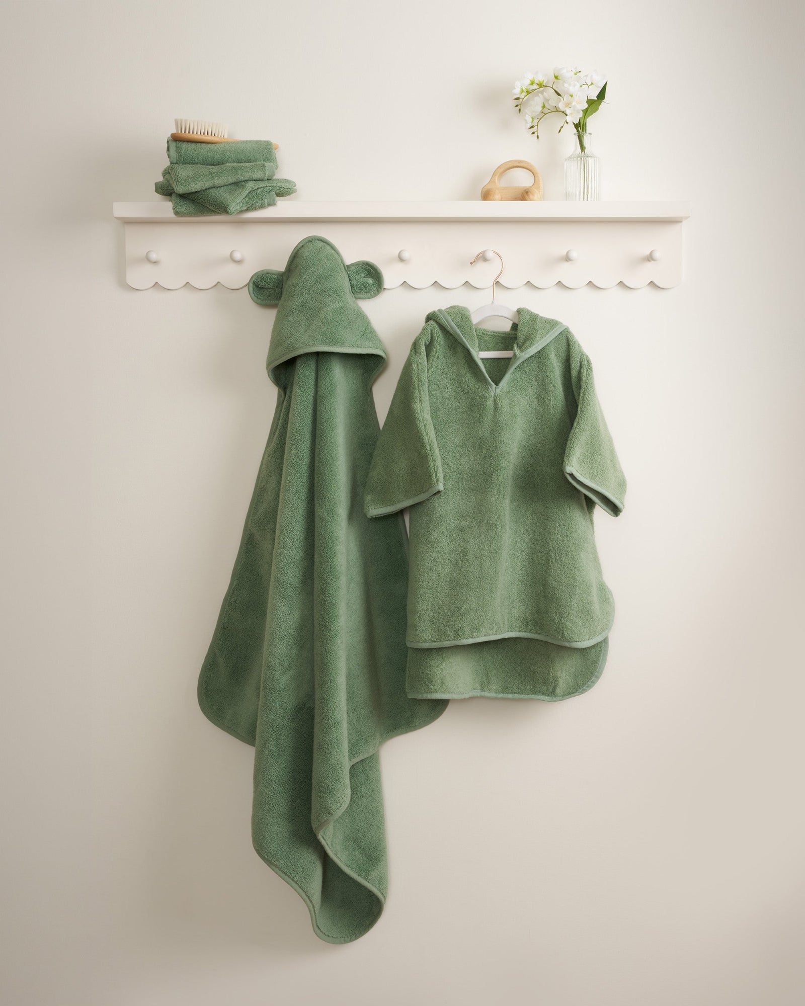 Organic Cotton Hooded Towel | Natemia - additional view