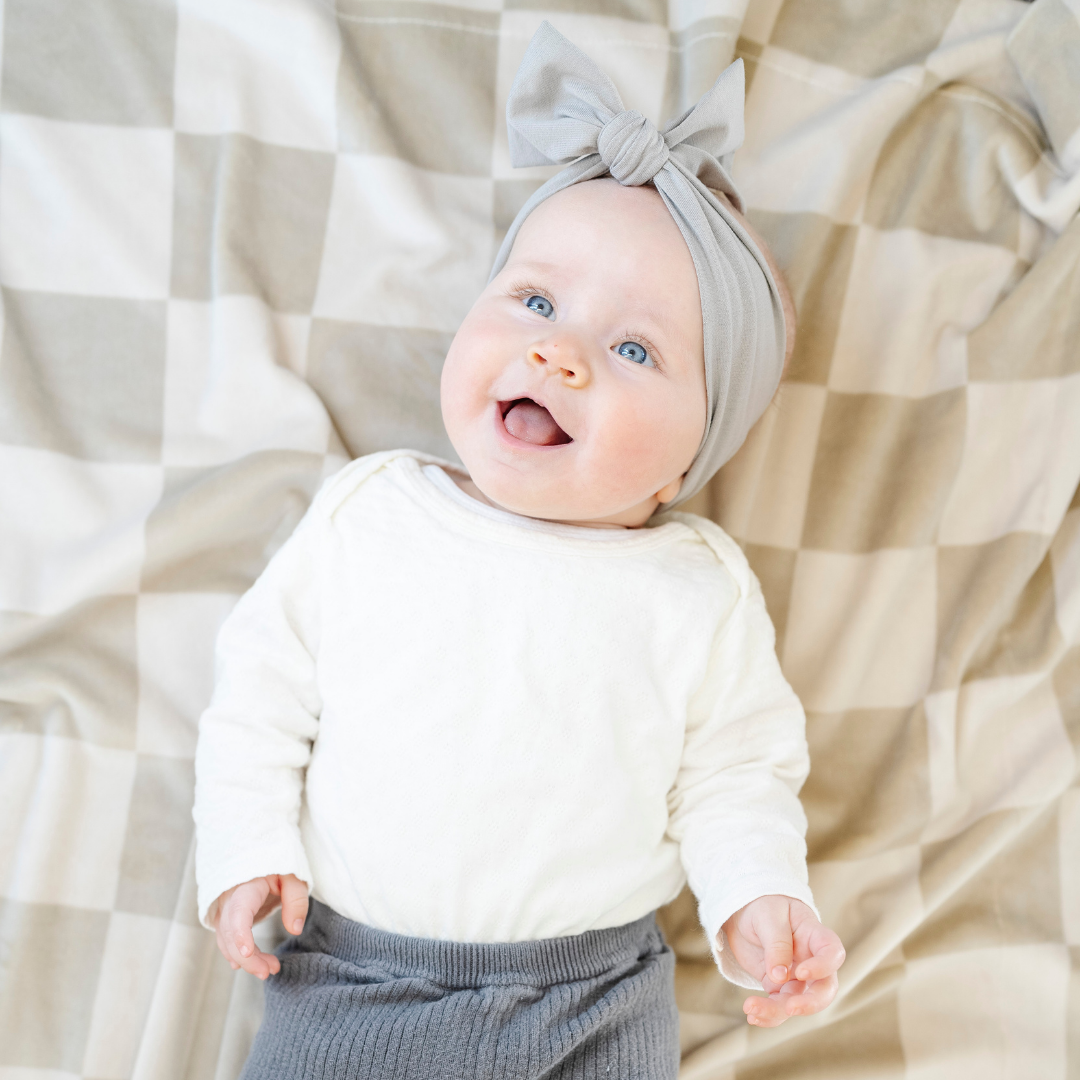 MINKY STRETCH RECEIVING BLANKETS | Saranoni - additional view