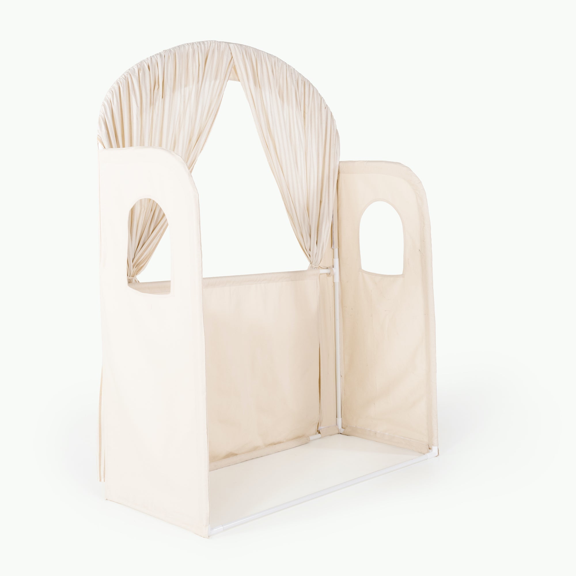 Play Theatre | Gathre - additional view