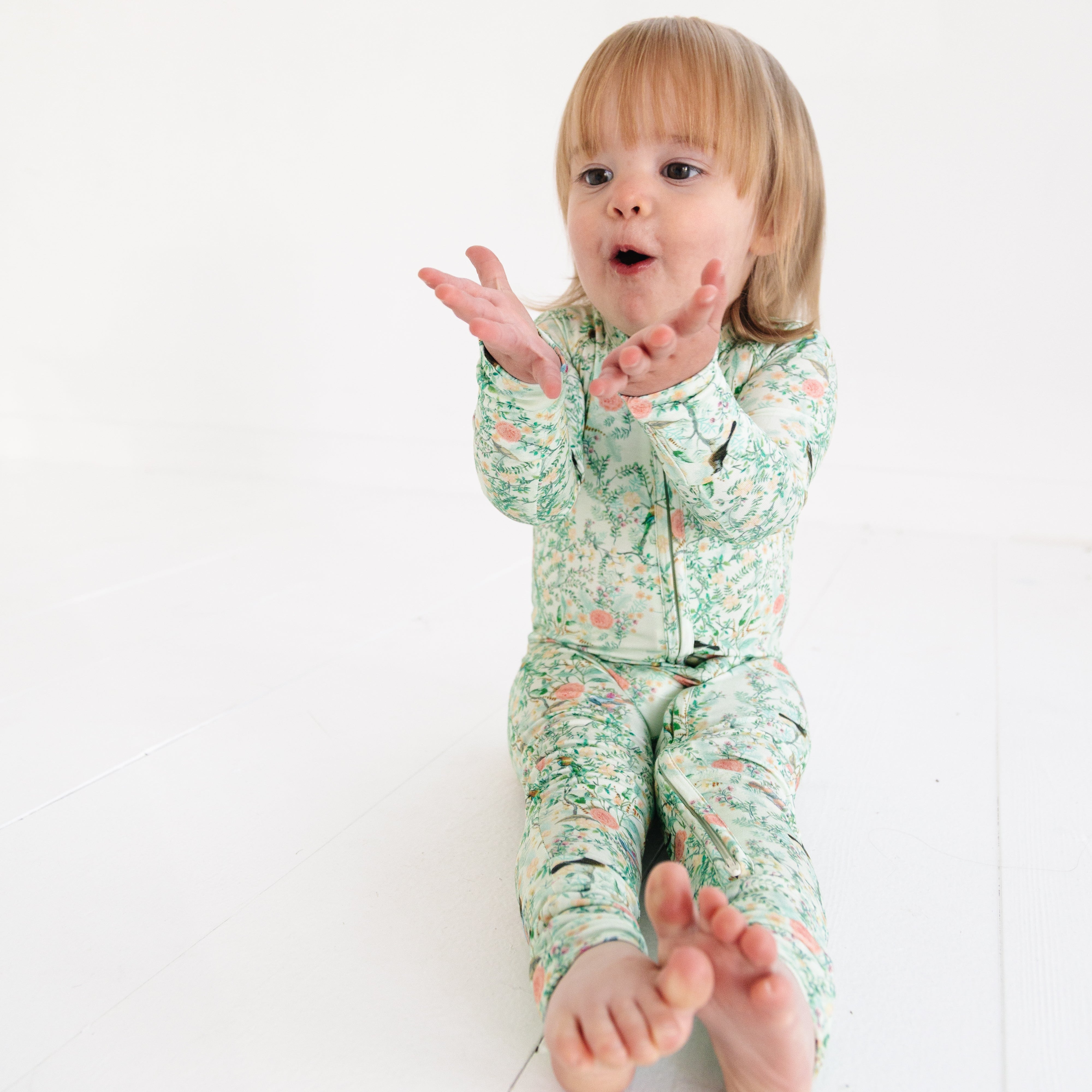 Sage Blossom Bamboo Sleeper | Motette - additional view