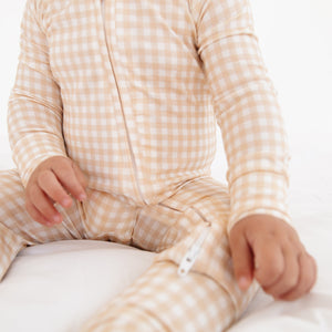Sandstone Gingham Bamboo Sleeper | Motette - additional view