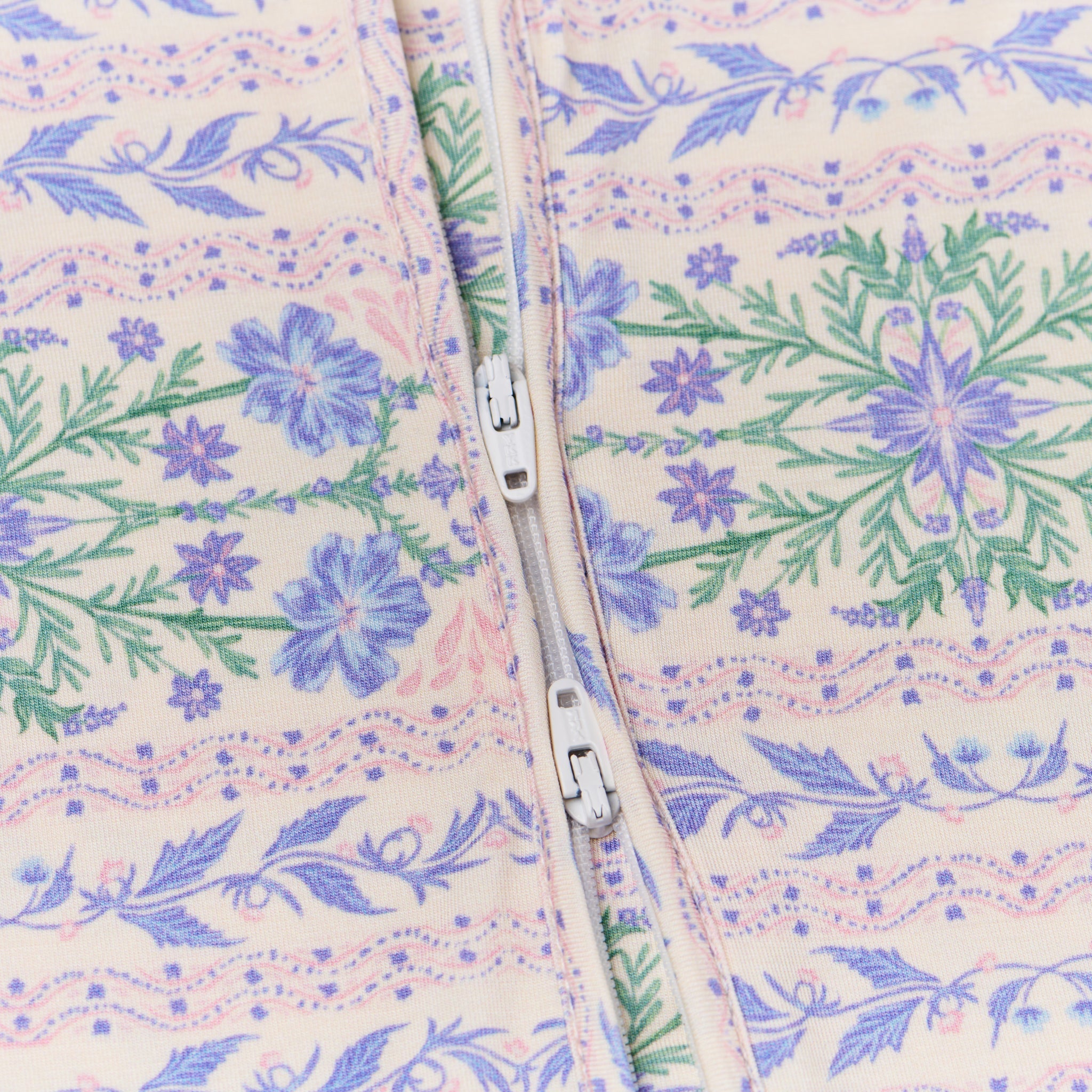 Spring Cascade Bamboo Sleeper | Motette - additional view