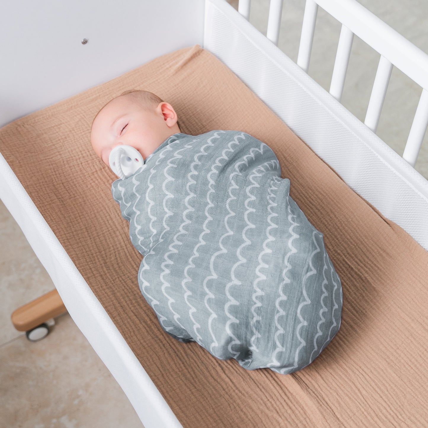 Muslin Swaddle Blanket, 1 Pack - Green Doodle