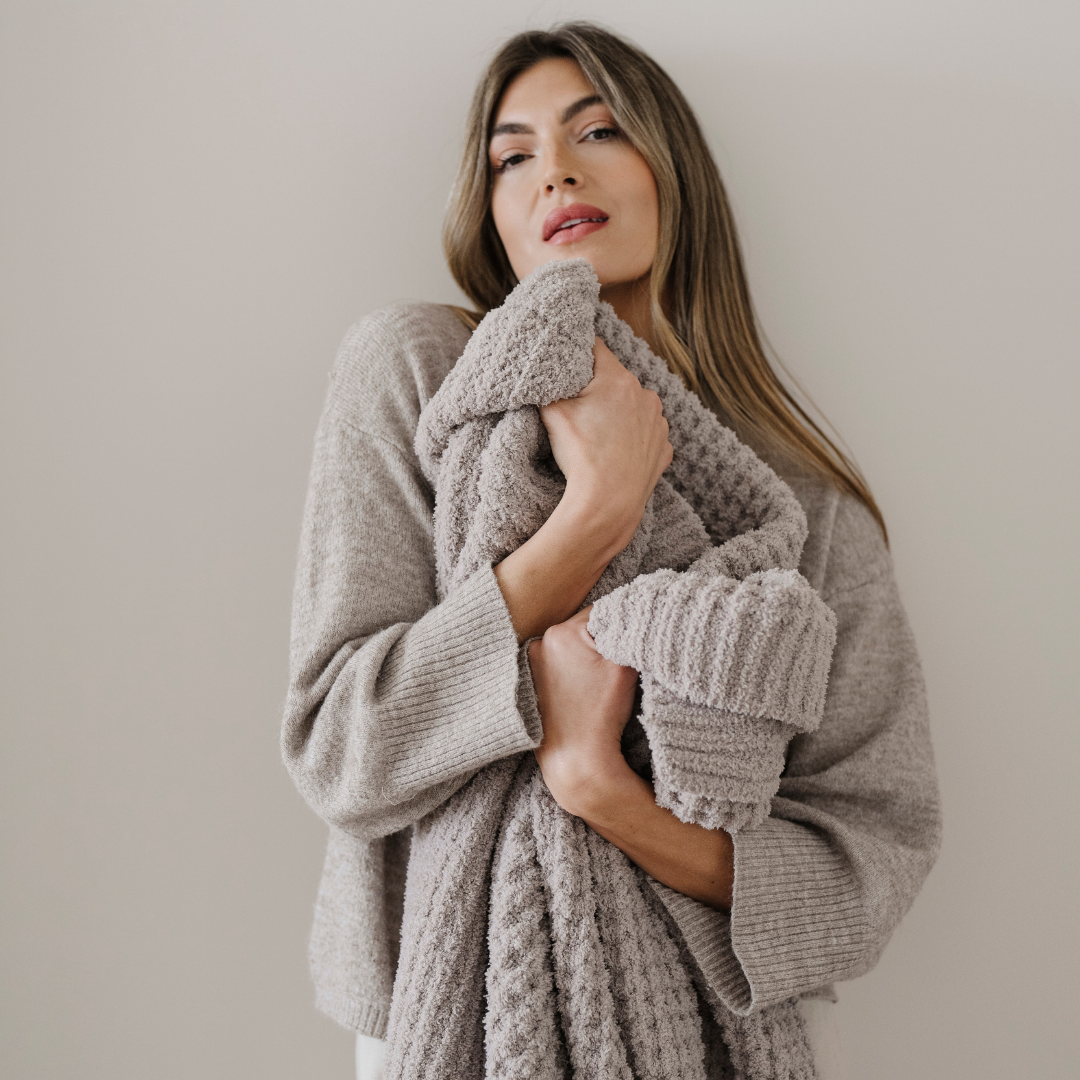WAFFLE KNIT THROW BLANKETS | Saranoni - additional view