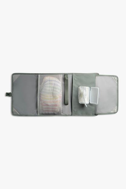 Go Anywhere Changing Wallet / Outdoorsy Sage
