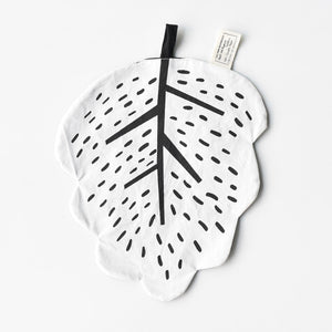 Organic Crinkle Toy - Leaf | Wee Gallery