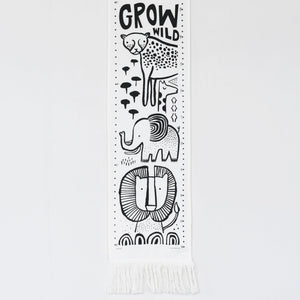 Canvas Growth Chart - Safari | Wee Gallery