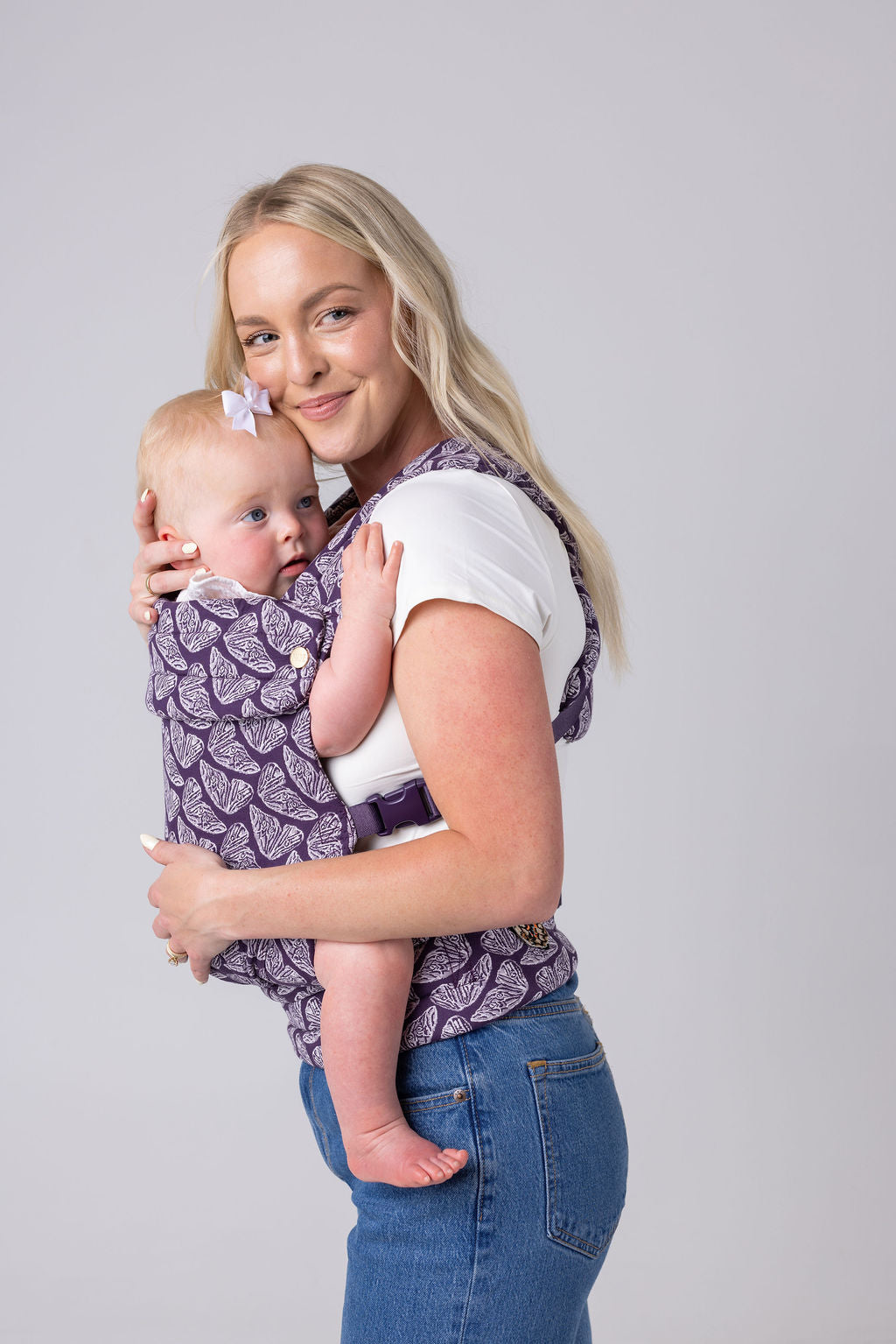 The Monarch Carrier - Violet Wings