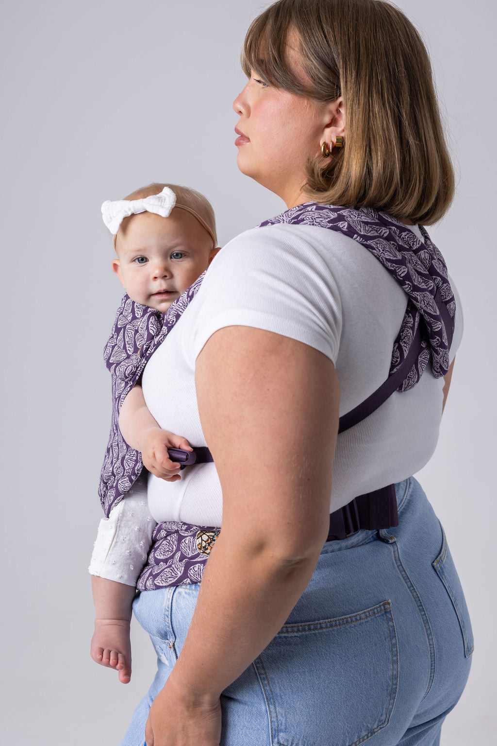 The Monarch Carrier - Violet Wings