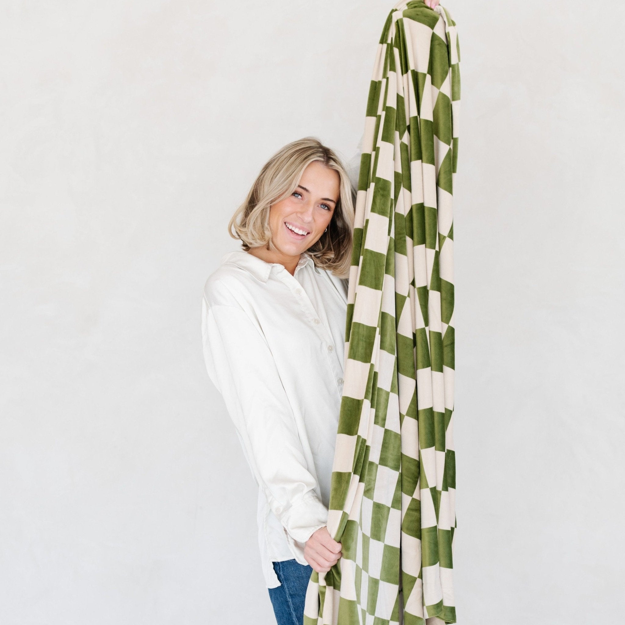 MINKY STRETCH THROW BLANKETS | Saranoni - additional view