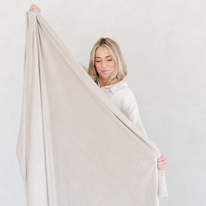 MINKY STRETCH THROW BLANKETS | Saranoni - additional view