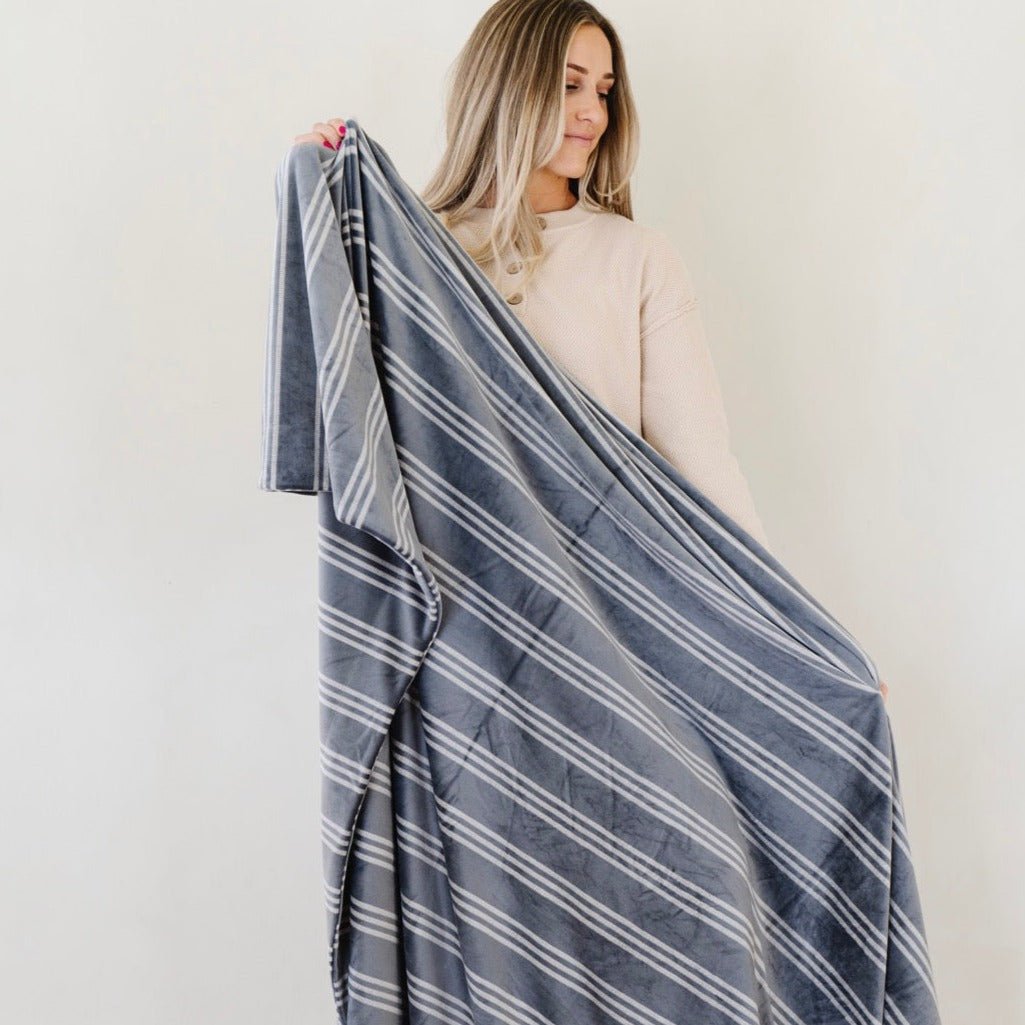 MINKY STRETCH XL THROW BLANKETS | Saranoni - additional view