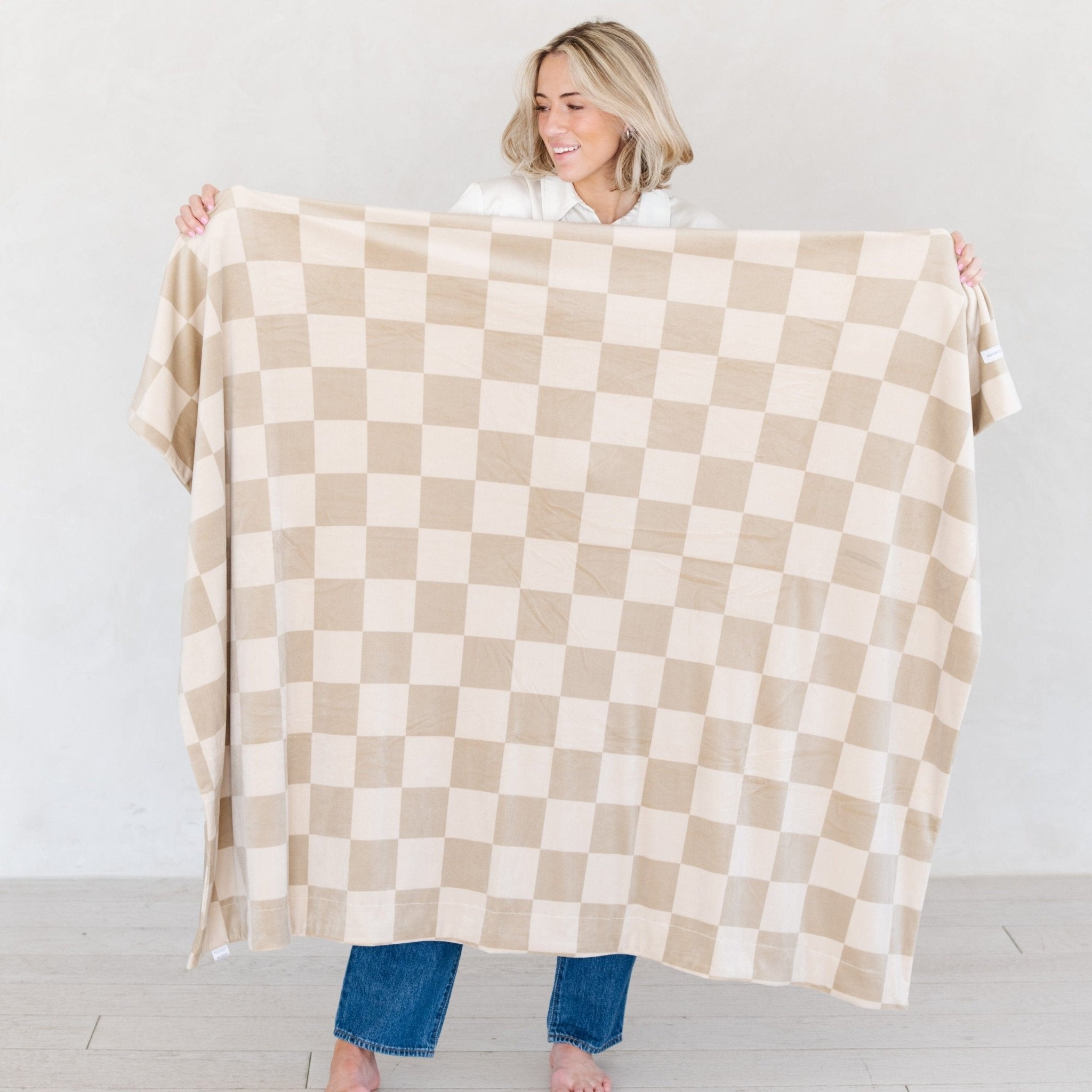 MINKY STRETCH XL THROW BLANKETS | Saranoni - additional view