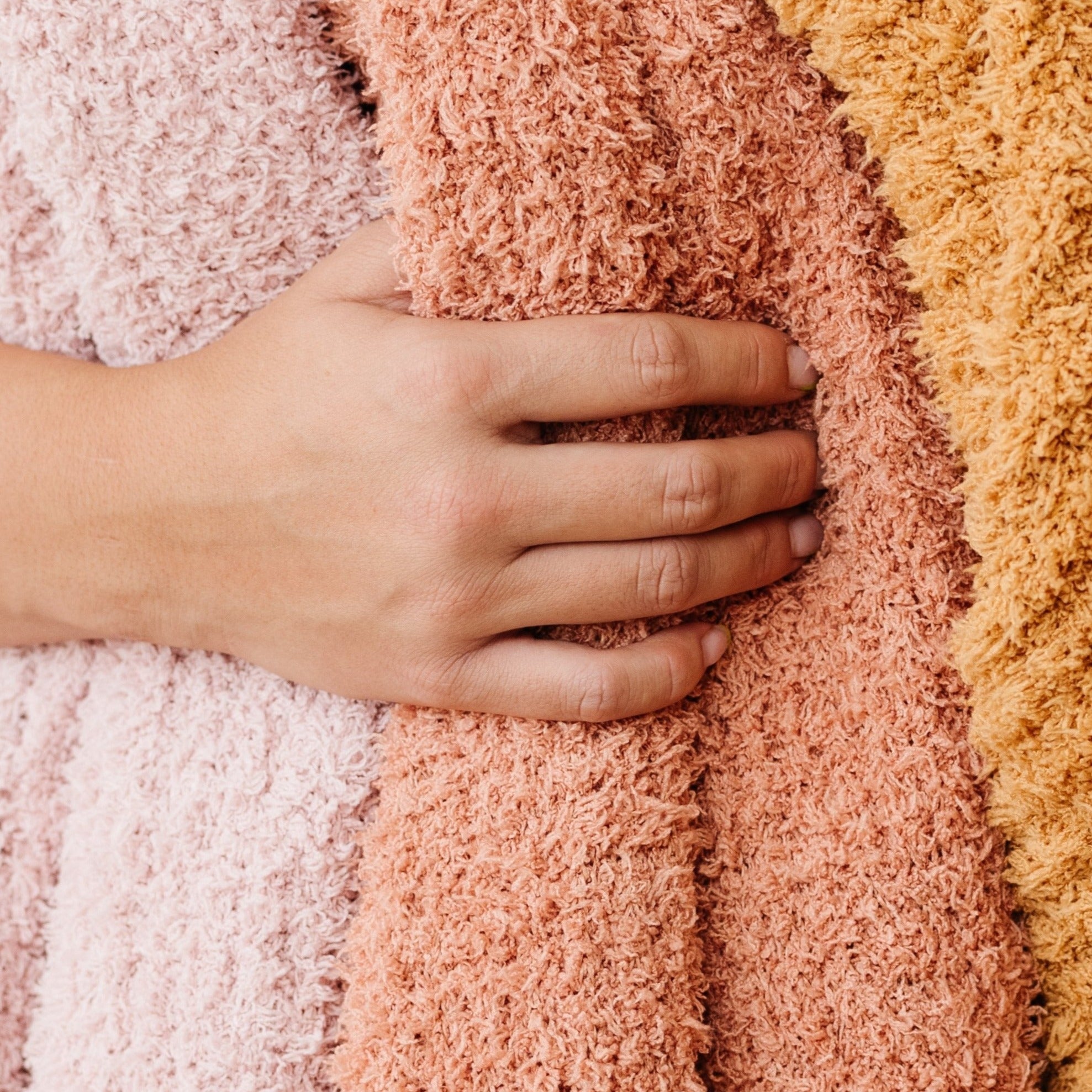 RIBBED BAMBONI® TODDLER BLANKETS | Saranoni - additional view
