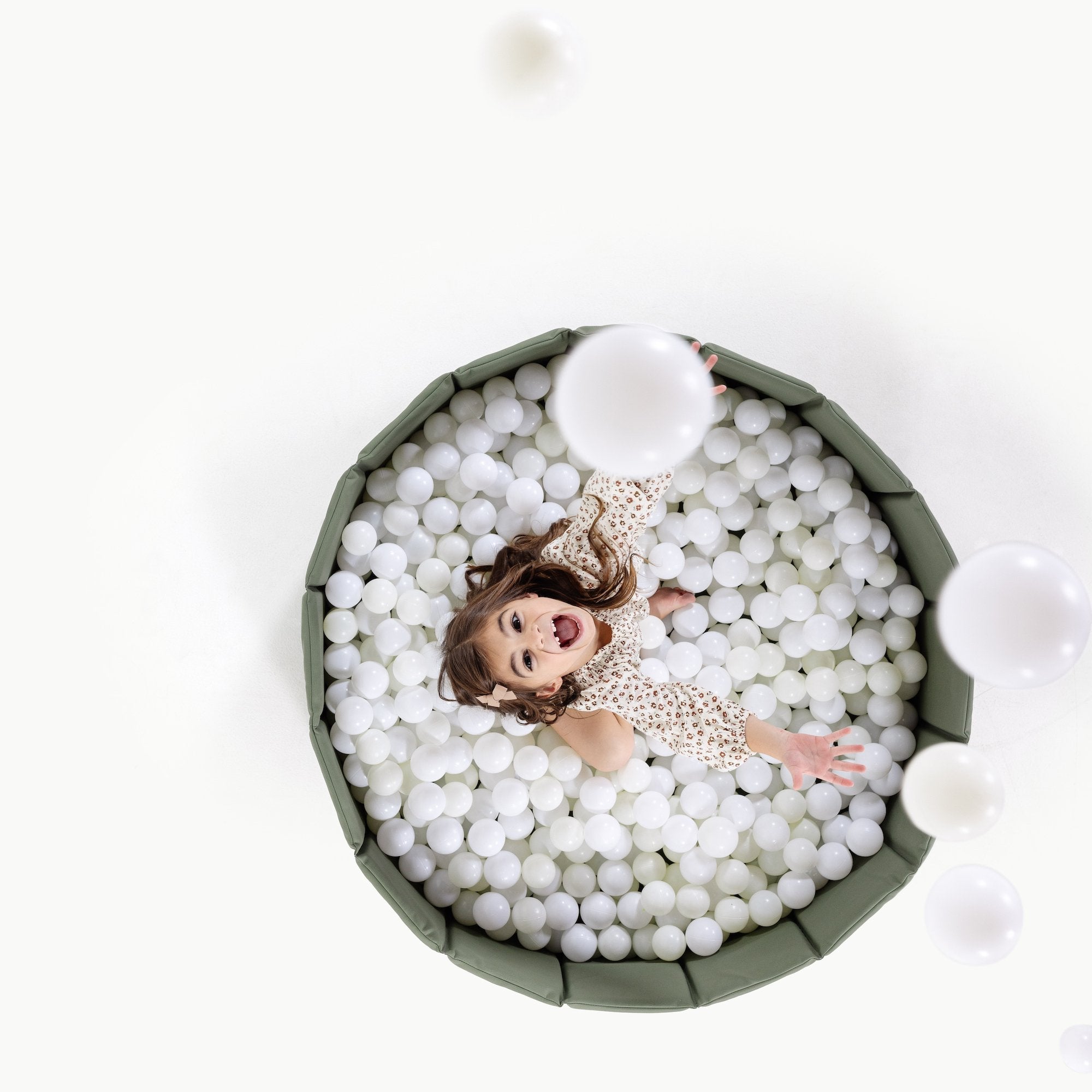 Ball Pit | Gathre - additional view