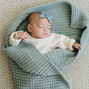 WAFFLE KNIT RECEIVING BLANKETS | Saranoni - additional view