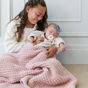 WAFFLE KNIT RECEIVING BLANKETS | Saranoni - additional view