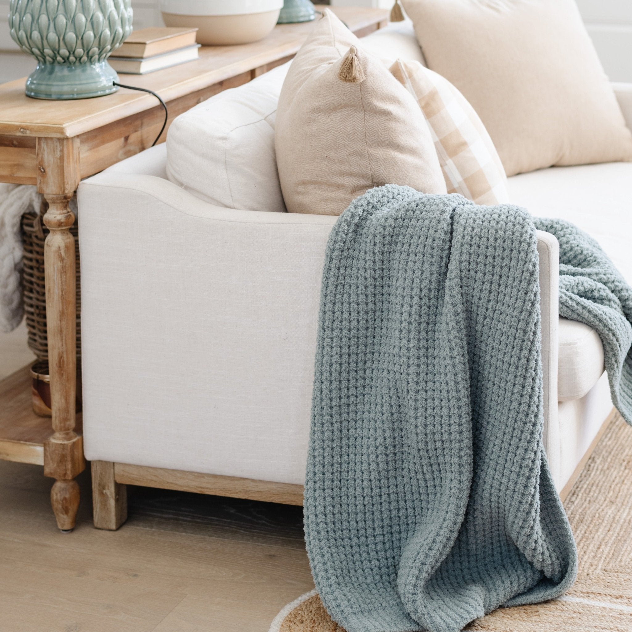 WAFFLE KNIT TODDLER BLANKETS | Saranoni - additional view