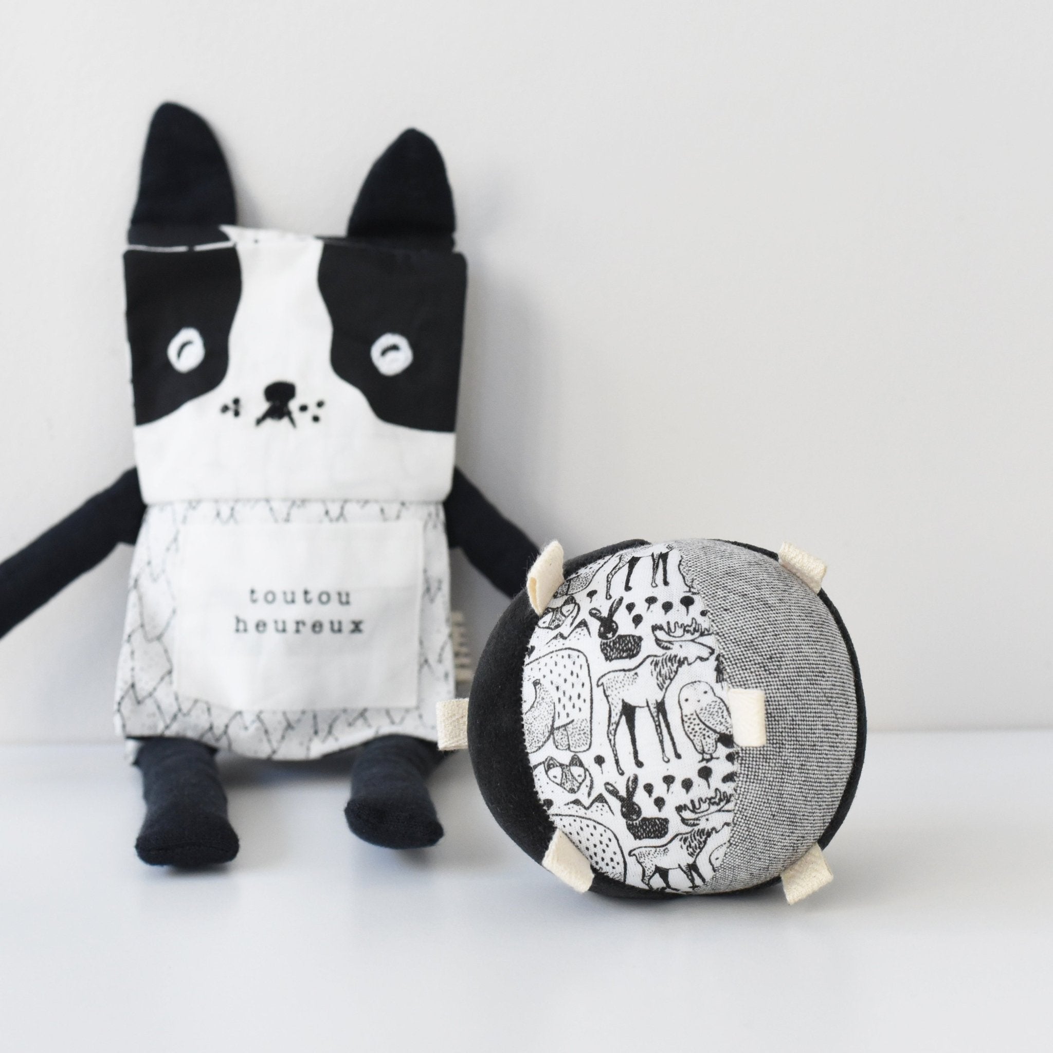 Taggy Ball with Rattle - Nordic | Wee Gallery - additional view