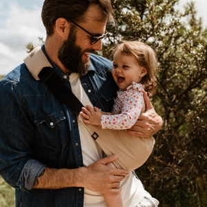 ergonomic toddler carrier neutral tone