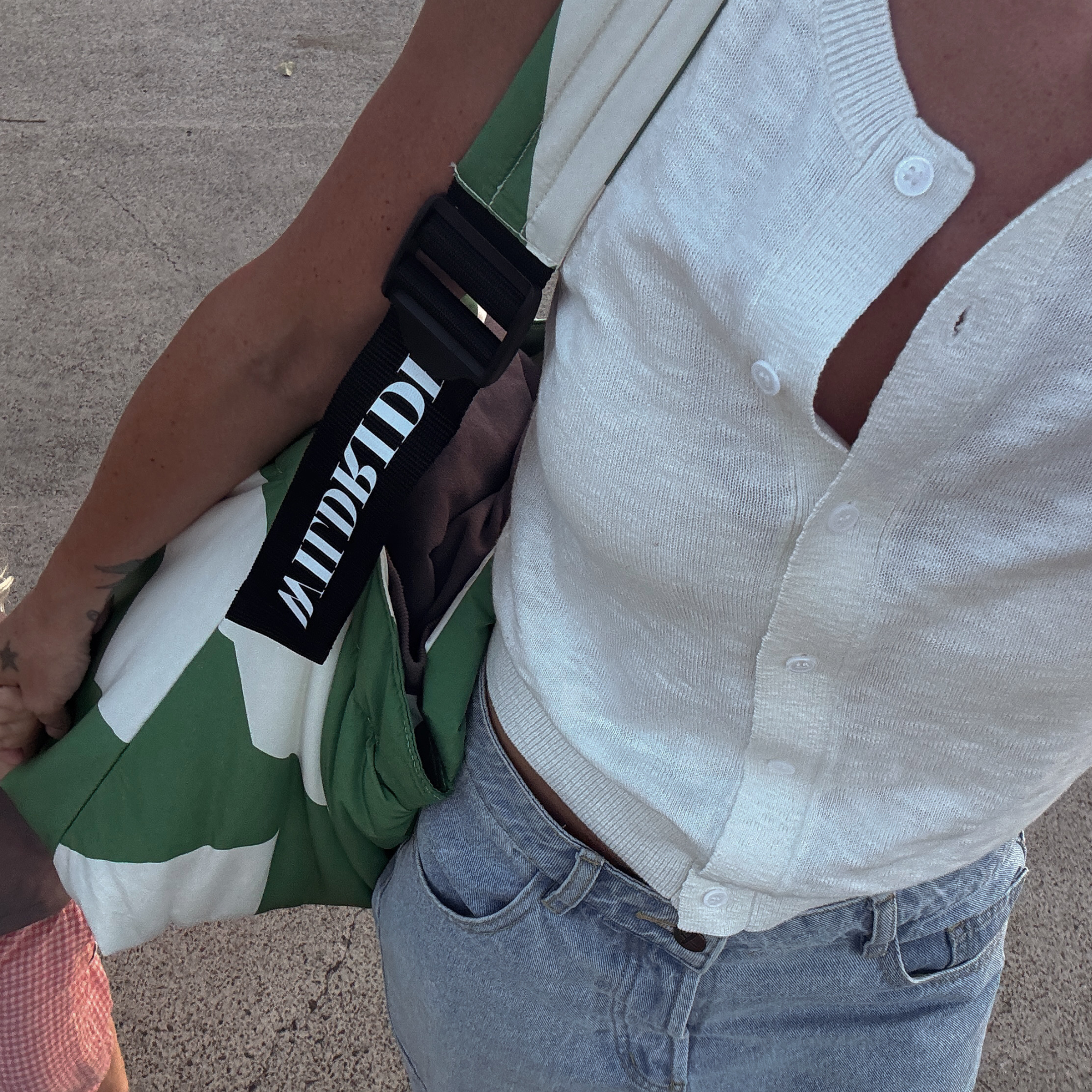 green graphic shoulder mom bag